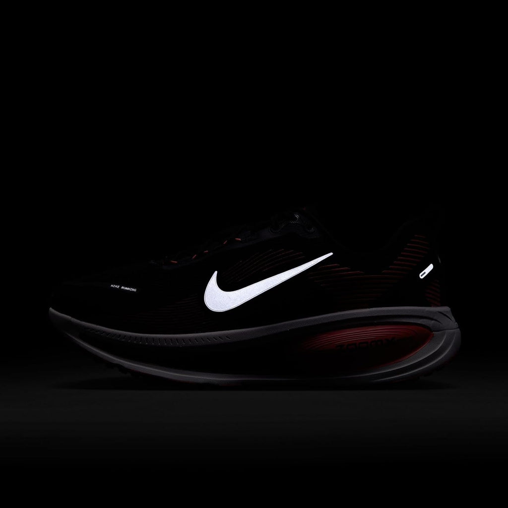 Nike Men's Vomero 18 Road Running Shoe