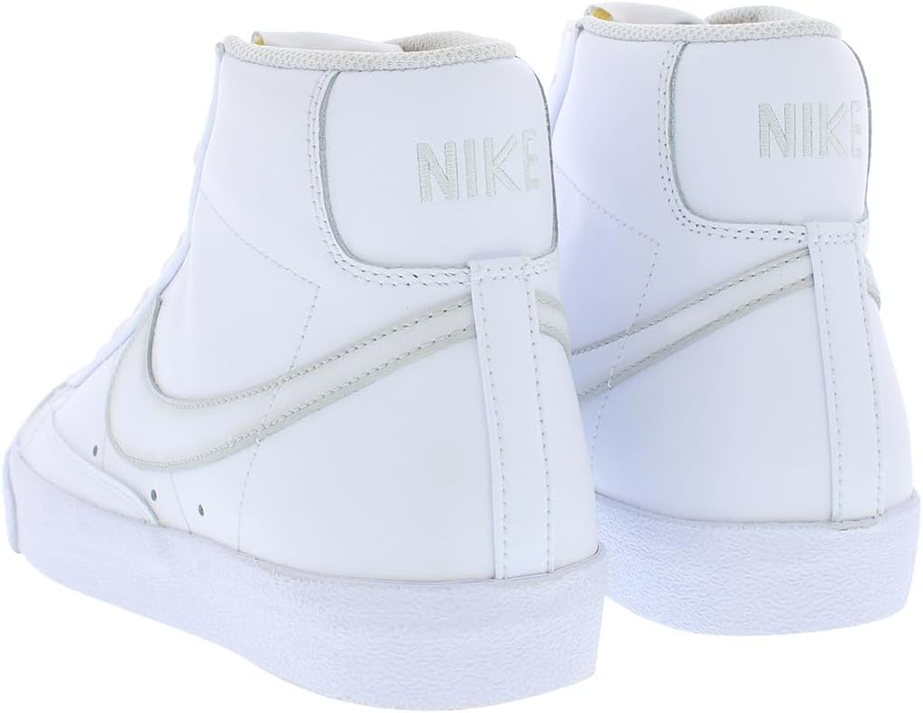 Nike Men's Blazer Mid '77 VNTG Basketball Shoes