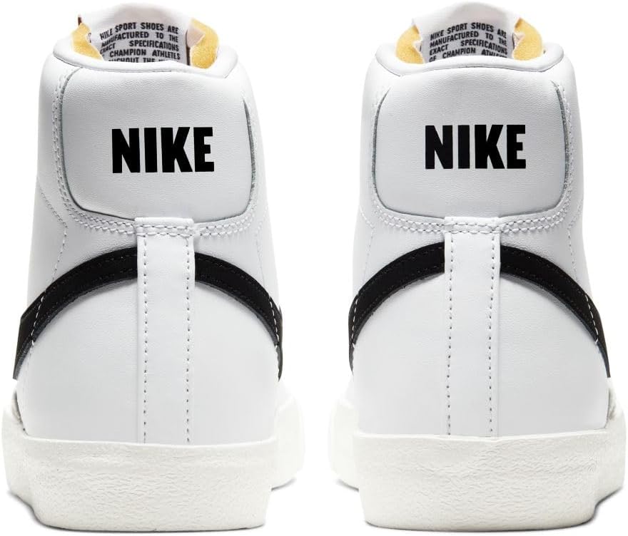 Nike Men's Blazer Mid '77 VNTG Basketball Shoes