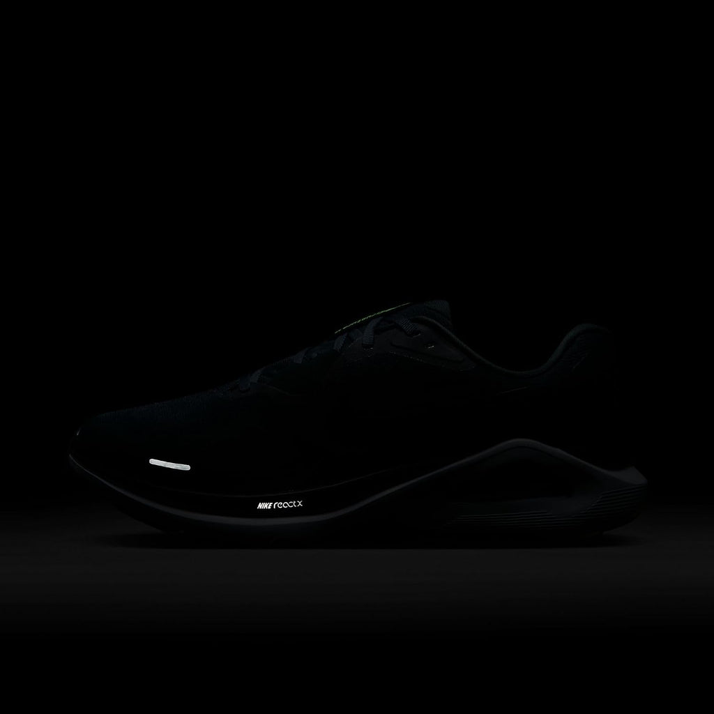 Nike Mens Structure 26