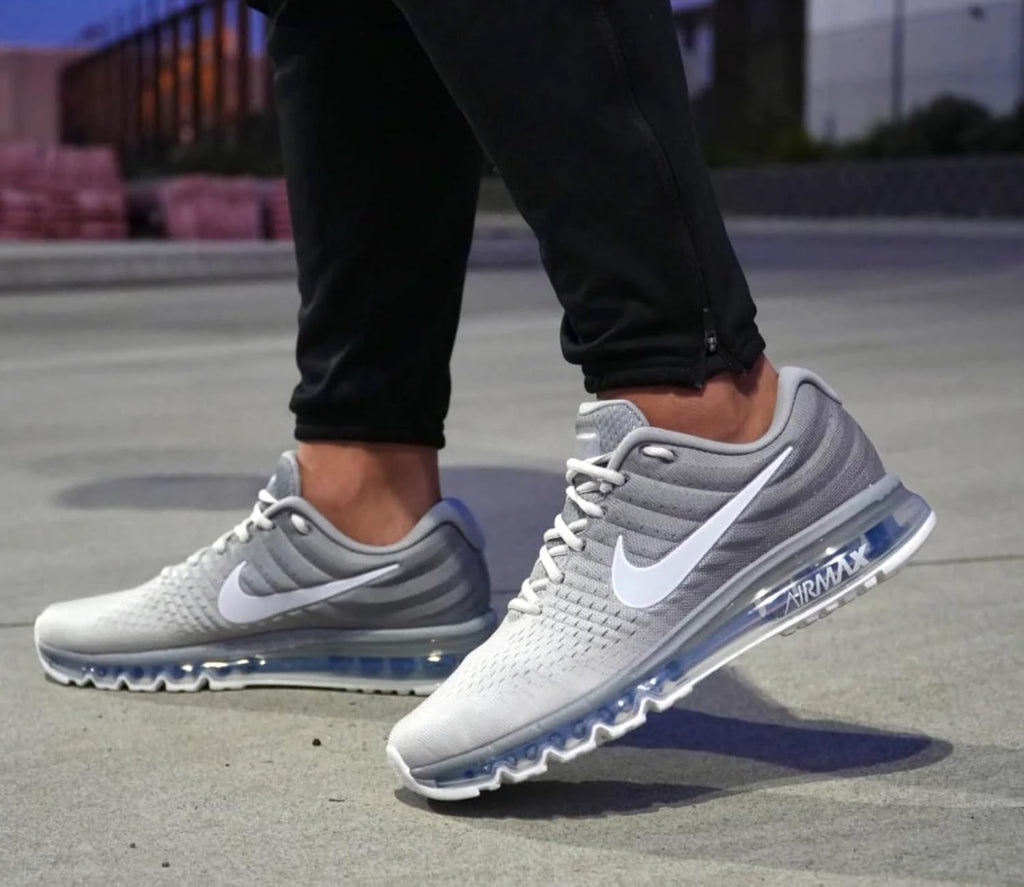 Nike Men's Air Max 2017 Sneaker
