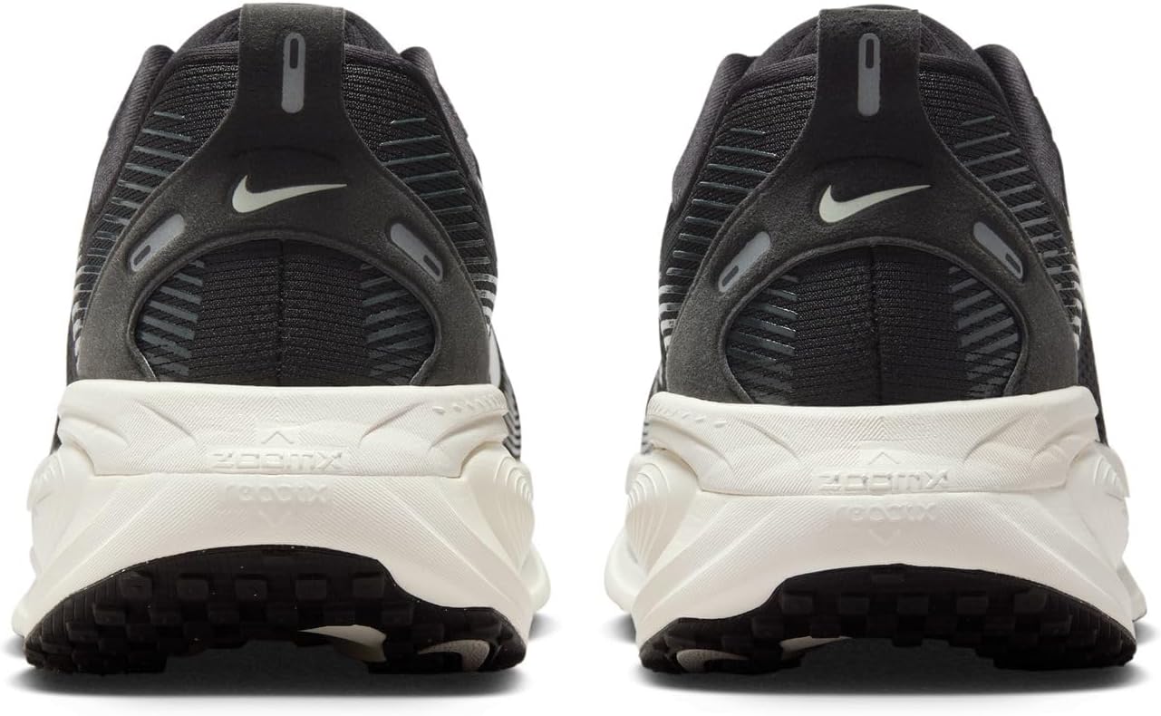Nike Men's Vomero 18 Road Running Shoe