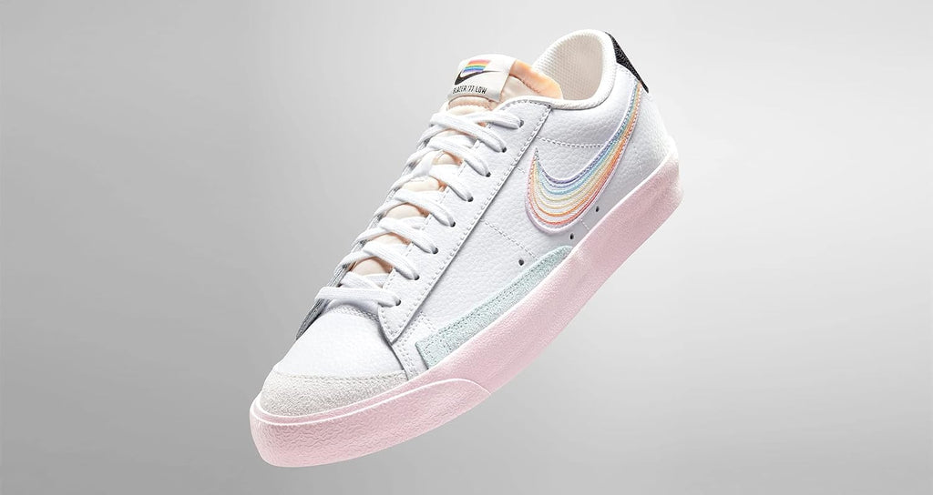 Nike Women's Air Zoom Pegasus 38 Shield Trainers