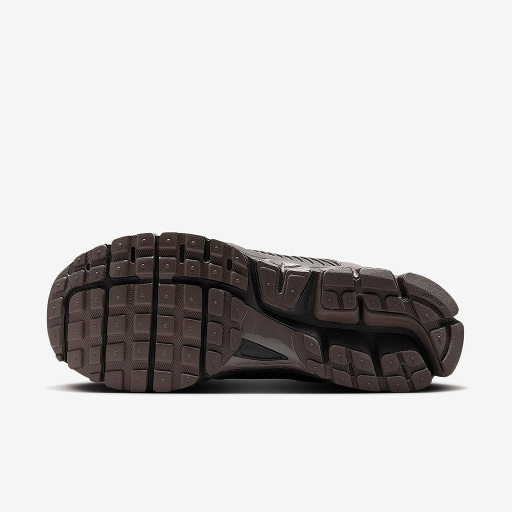 Nike Zoom Vomero 5 Men's Shoe