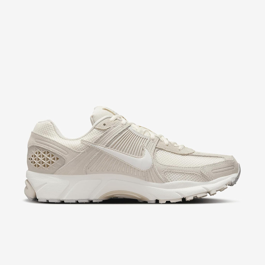 Nike Zoom Vomero 5 Men's Shoe
