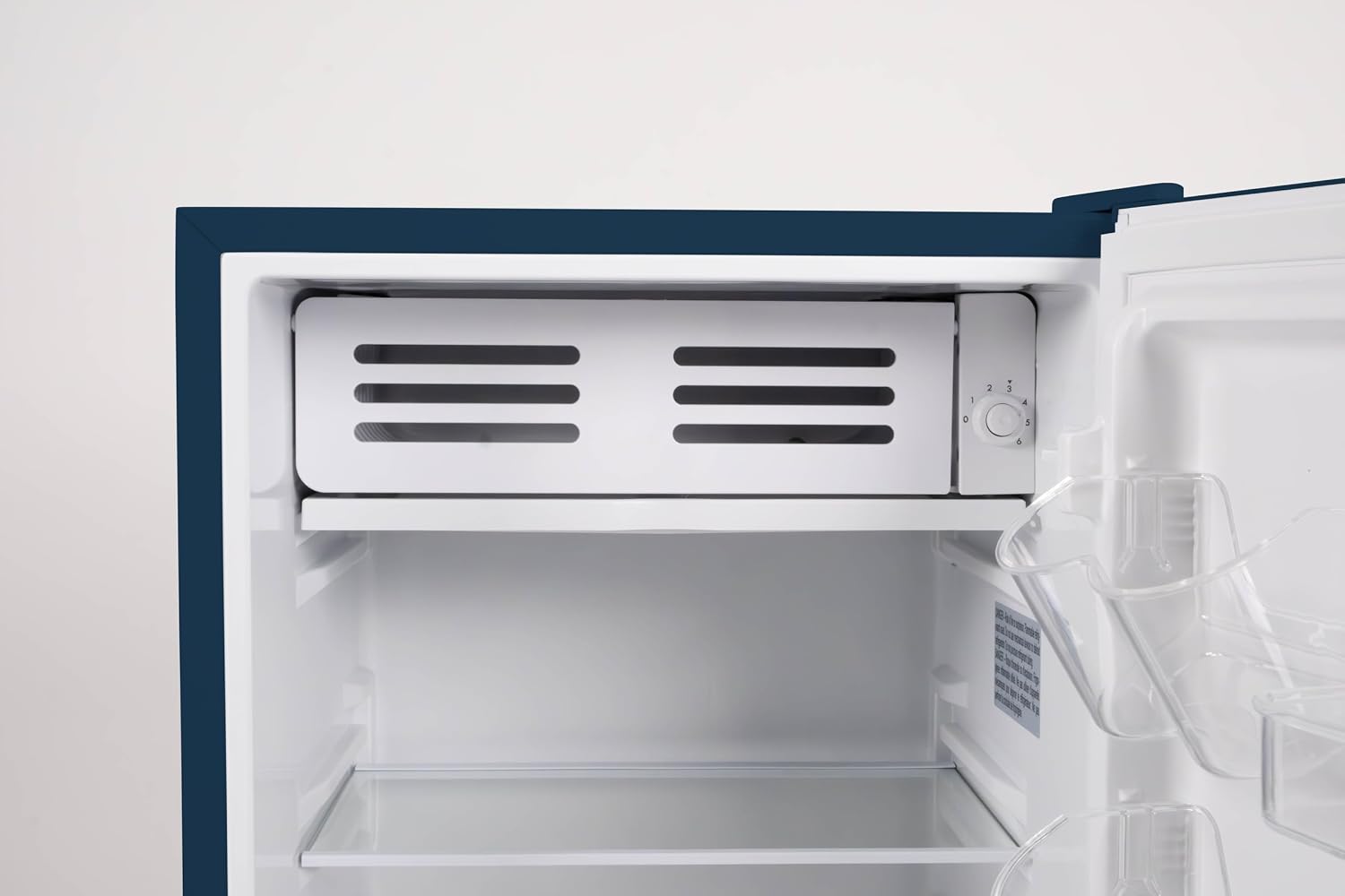 Frigidaire Refrigerator-Retro Mini Fridge Energy Saving-Adjustable Thermostat Control- Ideal for Dorm, Office, RV, Garage, Apartment 3.1 Cu Ft, BLUE