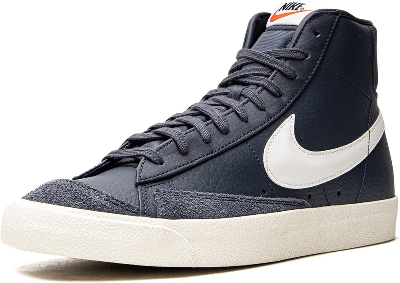 Nike Men's Blazer Mid '77 VNTG Basketball Shoes