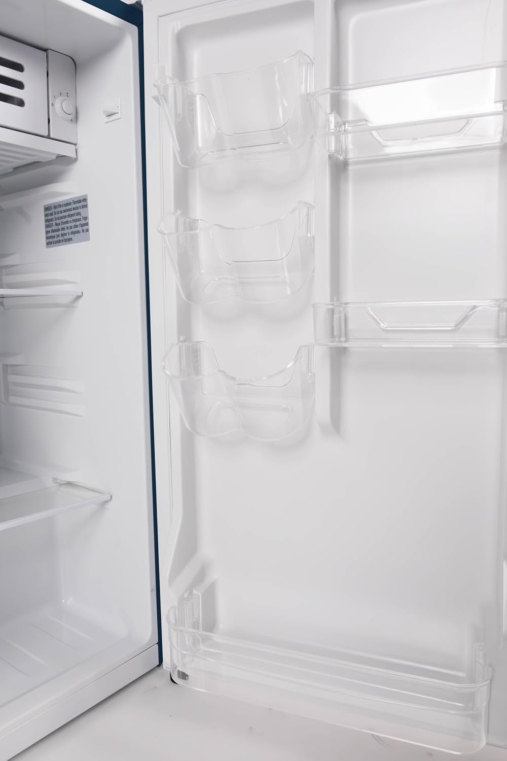Frigidaire Refrigerator-Retro Mini Fridge Energy Saving-Adjustable Thermostat Control- Ideal for Dorm, Office, RV, Garage, Apartment 3.1 Cu Ft, BLUE