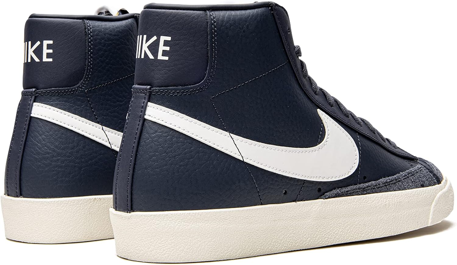 Nike Men's Blazer Mid '77 VNTG Basketball Shoes