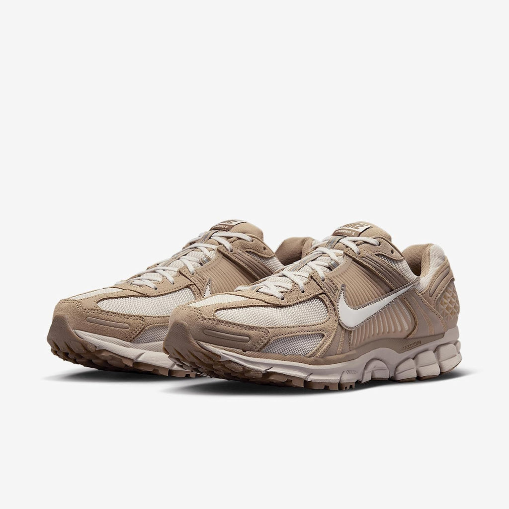 Nike Zoom Vomero 5 Men's Shoe