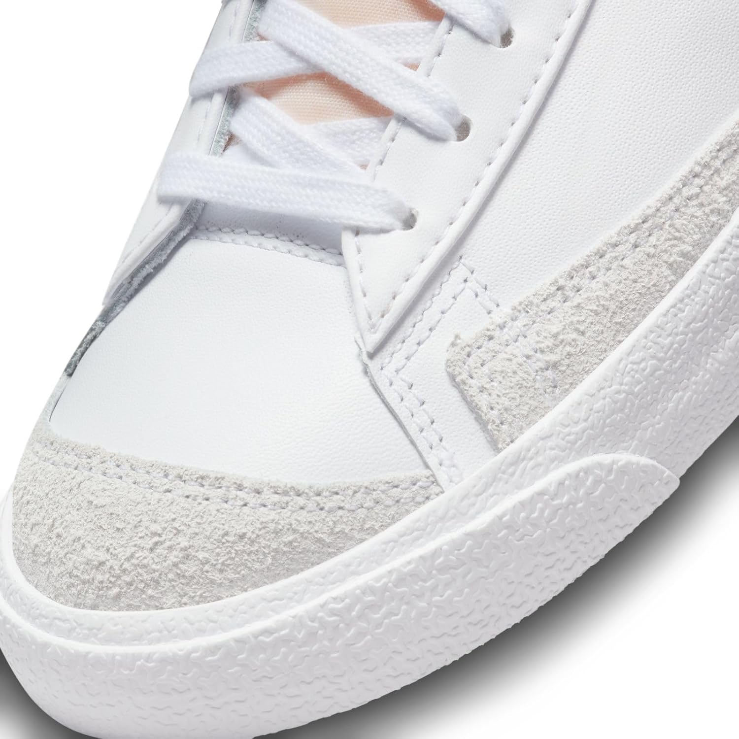 Nike Men's Blazer Mid '77 VNTG Basketball Shoes