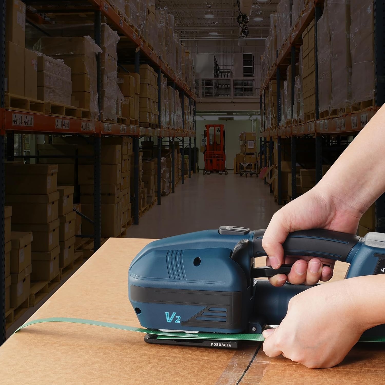 VEVOR Electric Strapping Machine, for 0.35'-0.63' PP PET Straps, Portable Electric Banding Tool with Digital Display, 2 x 4000mAh Battery Powered Automatic Strapping Tool for Packaging Box Pallet