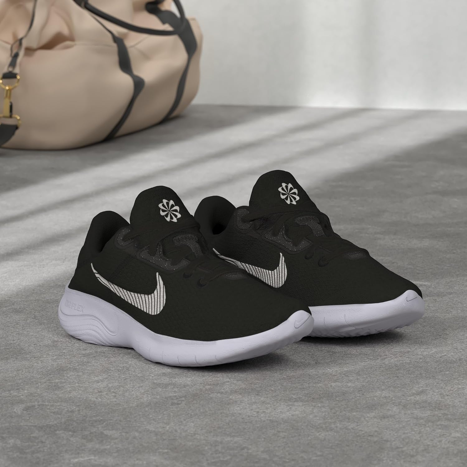Nike Men's Downshifter Sneaker