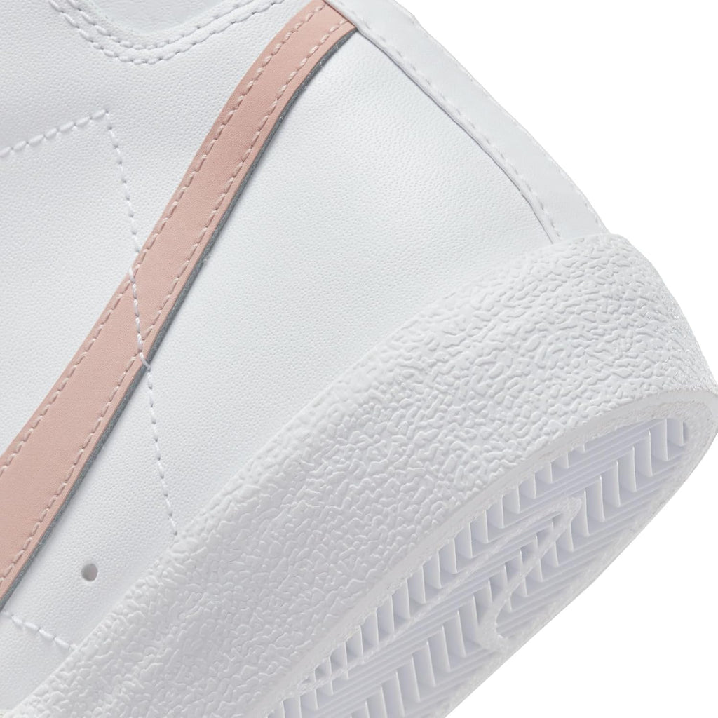 Nike Men's Blazer Mid '77 VNTG Basketball Shoes