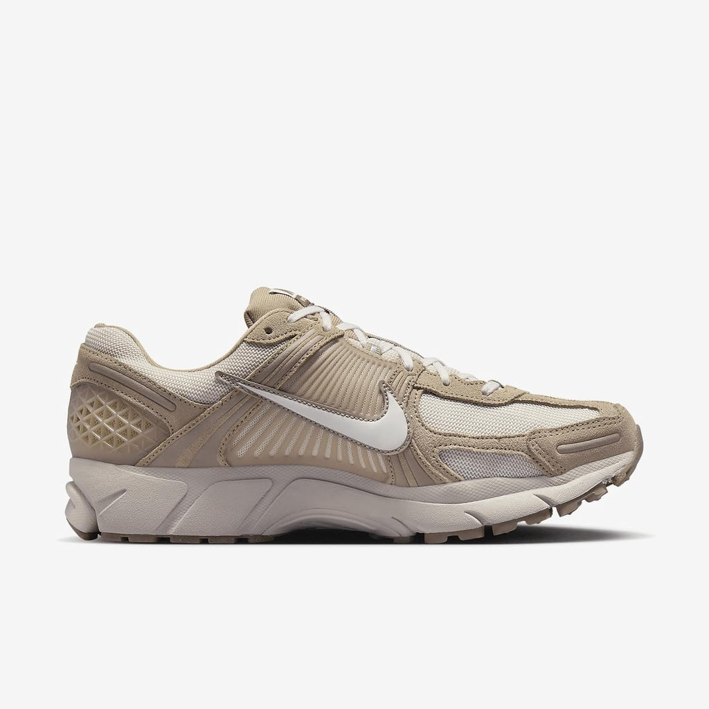 Nike Zoom Vomero 5 Men's Shoe