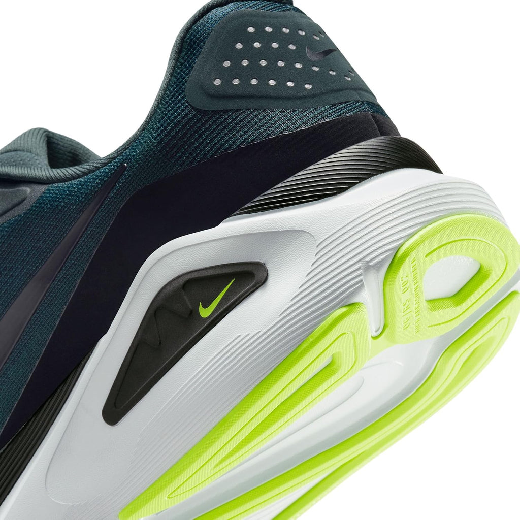 Nike Mens Structure 26