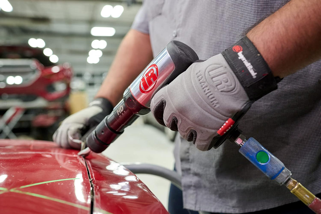 Ingersoll Rand 135MAX Vibration Reduced Heavy Duty Quick Change Air Hammer, 2600 BPM, 3' Stroke, Round Shank