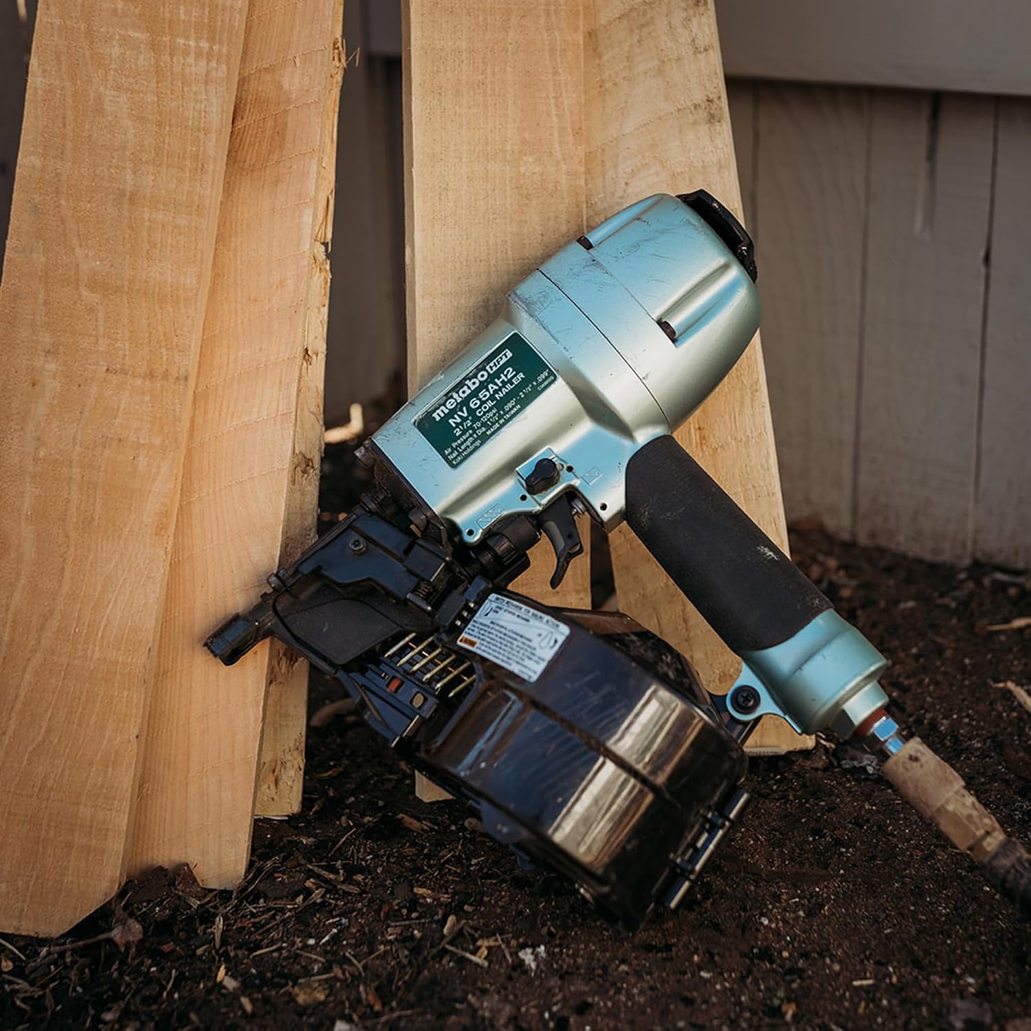 Metabo HPT Pneumatic Siding Nailer + 18V Impact Driver Pro Bundle Kit, 2-1/2 Inch Coil Siding Nailer with BONUS 18V Triple Hammer Impact Driver Kit, KNV65AH2
