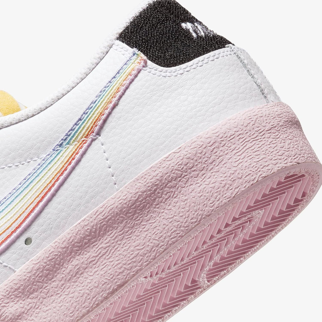 Nike Women's Air Zoom Pegasus 38 Shield Trainers