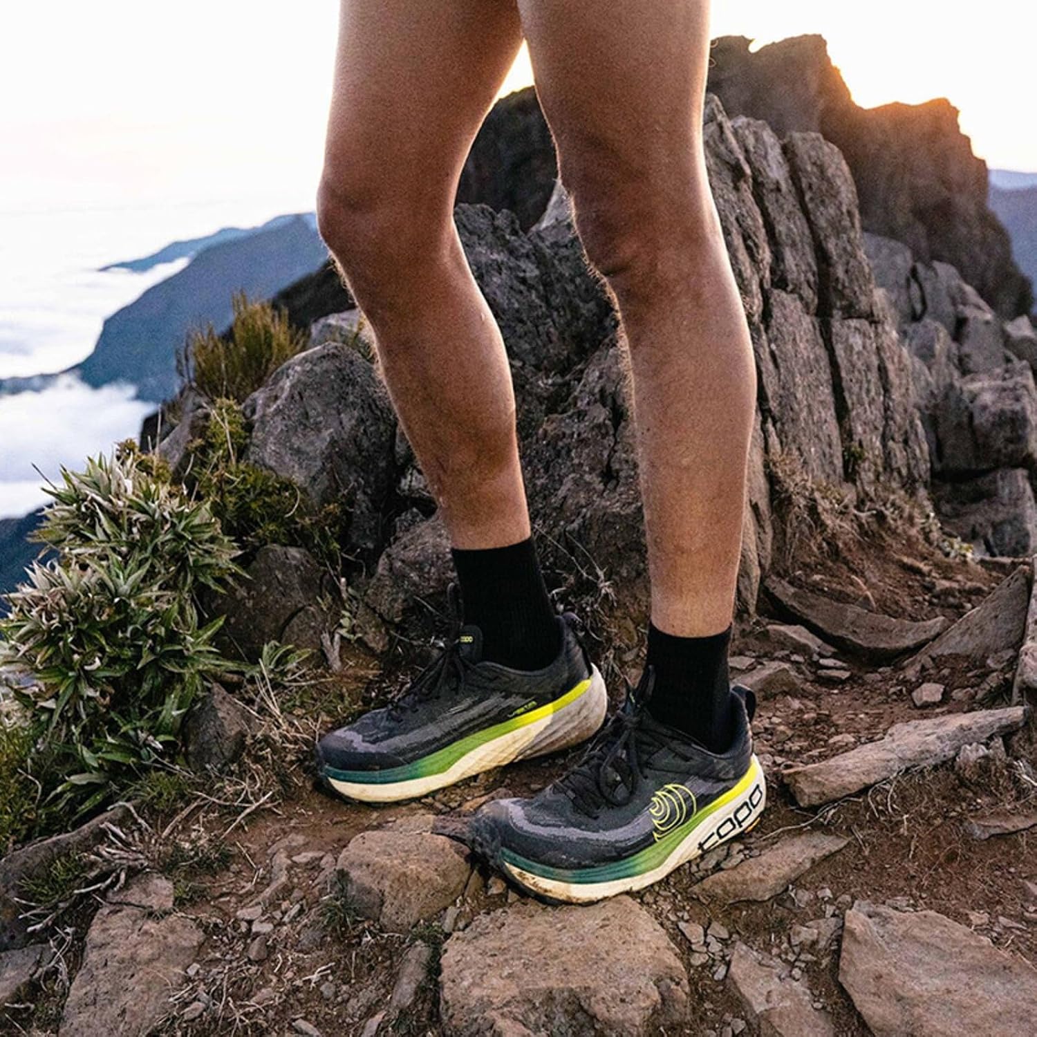 Topo Athletic Men's Vista Lightweight Comfortable 5MM Drop Trail Running Shoes, Athletic Shoes for Trail