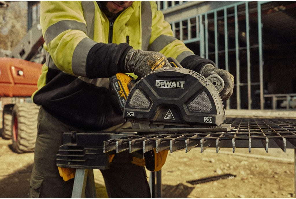 DEWALT 20V MAX XR 7-1/4 Inch Metal Cutting Circular Saw Kit with Circular Saw Blade, Battery and Charger Included (DCS383H1)