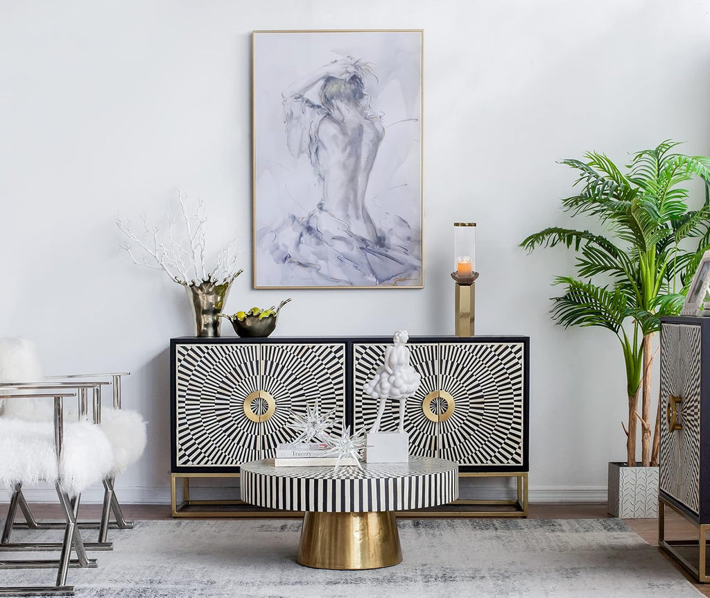 A&B Home Hammered Gold Candle Holder- Aluminum Candle Holder with Hurricane Glass, Decorative Tabletop Lighting, Living Room Coffee Table Accent Piece Dining Table Centerpiece, 5' x 5' x 21'