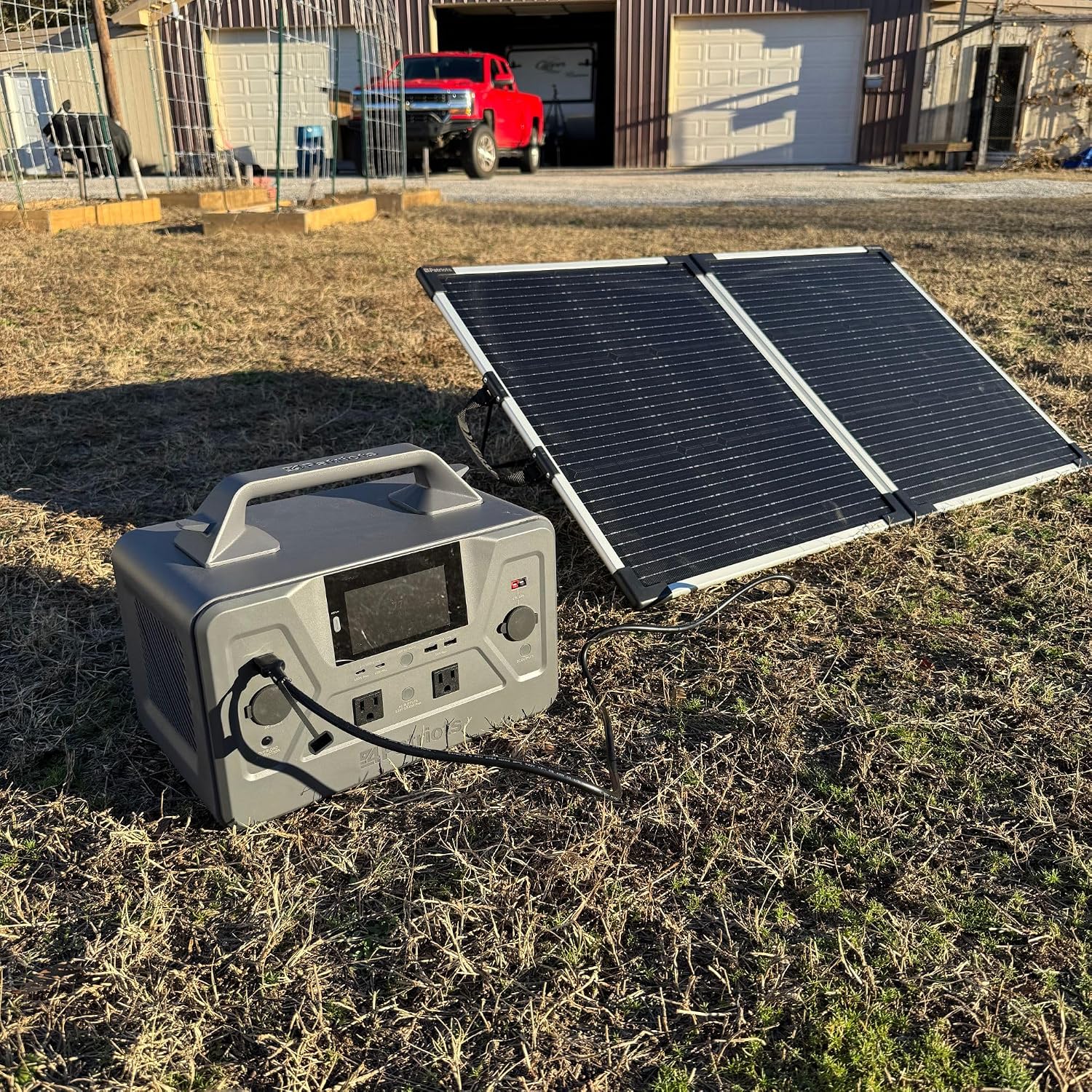 4Patriots Patriot Power Generator 1200 Portable Solar Power Bank, Silent, Fume-Free Solar Generator