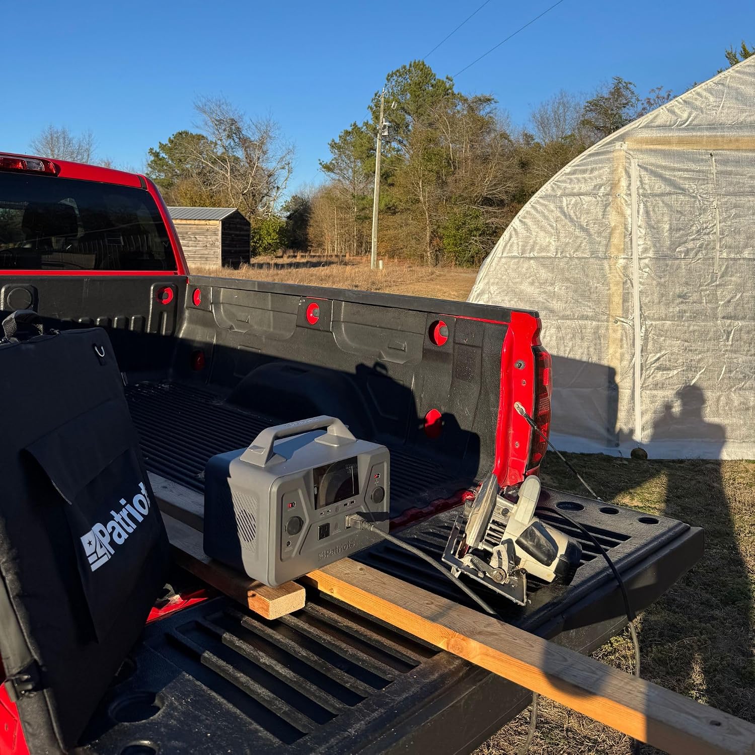 4Patriots Patriot Power Generator 1200 Portable Solar Power Bank, Silent, Fume-Free Solar Generator