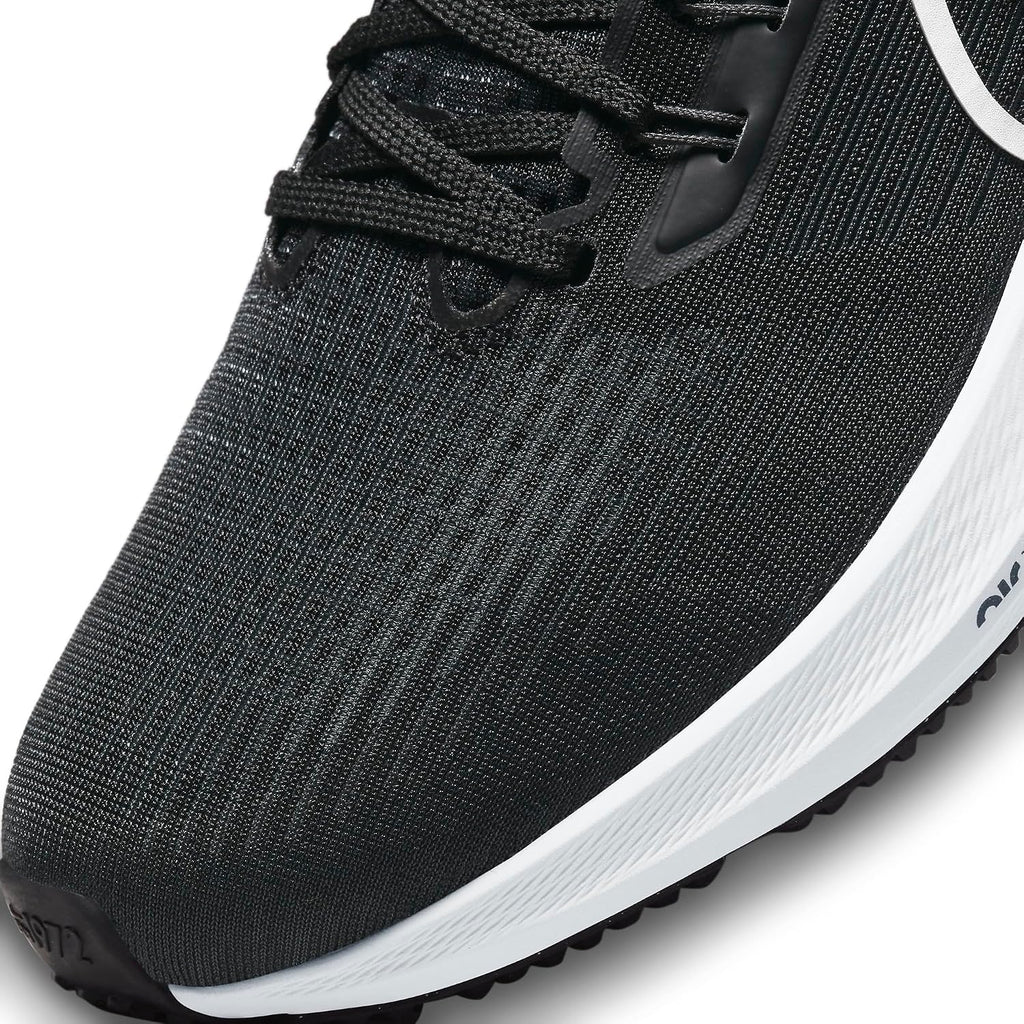 Nike Men's SneakerSports Shoe, Black, 10.5 US